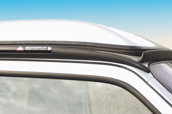 100700012 - Jeu de spoilers pour le rail BRANDRUP pour les Volkswagen T4, côté gauche