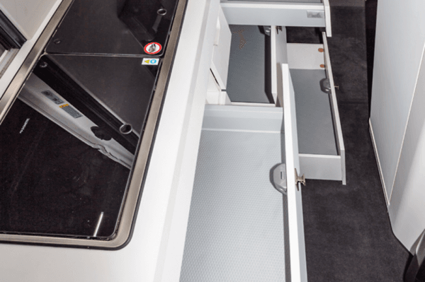 Tapis antidérapants de protection étagères rangement Volkswagen Grand California 680