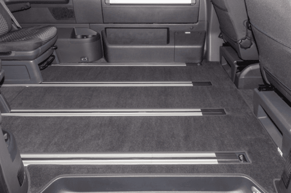 Tapis au sol en velours pour Multivan T6.1 California Beach Tour & Multivan Banquette 3 places 2 portes coulissantes Noir Titane