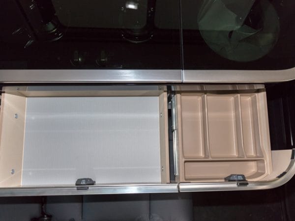 102704506 | Tapis Antidérapants Protection Étagères Mercedes Marco Polo Classe V (2017+) - BRANDRUP – Image 3