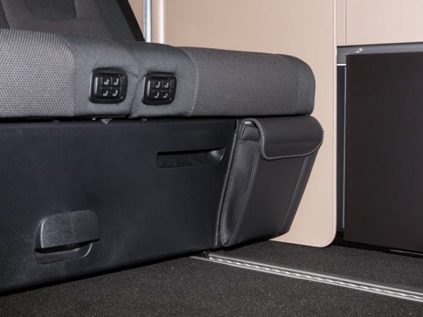 102706223 - Pochette gauche du coffre sous le lit Marco Polo Classe V