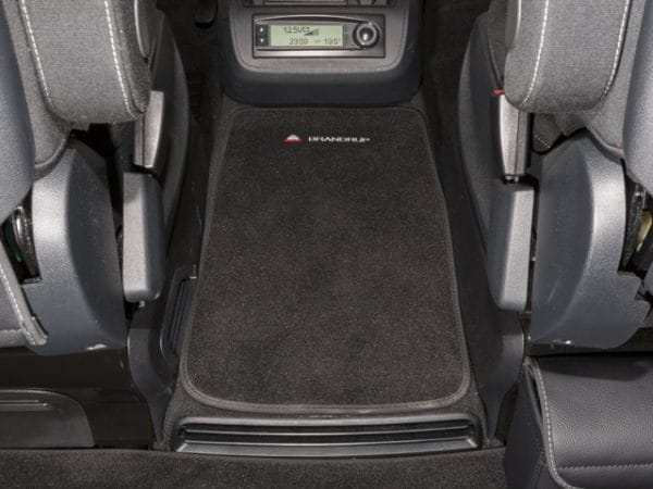 102708103 - Kit tapis avant Marco Polo Classe V  (à partir de 2014) – Image 4