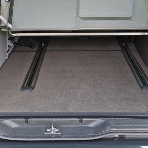 102708108 - Tapis de velours espace chargement coffre Viano Marco Polo Mercedes-Benz (2007-2013) - Noir