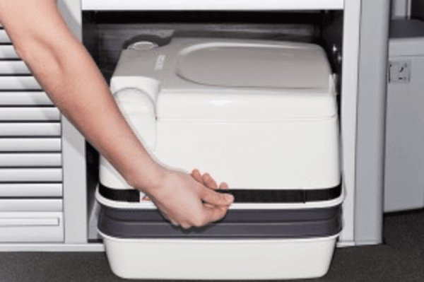 102302001 - WC Chimique Tehtford Porta Potti 335 Qube avec sangle de manutention - tous véhicules de loisirs & vans