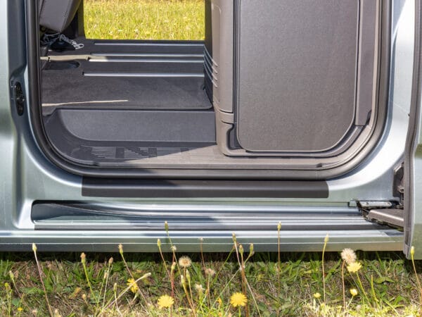 100704520 - Films Protection Portes Coulissantes VW T7 California / Multivan (2 pièces) | BRANDRUP