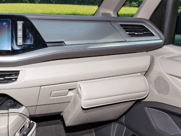 TIALO ® Glovebox pour les VW T7 California / Multivan, dessin « Sandwick Cuir ». Image 1 of 2