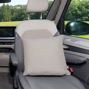 Coussin 45 x 45 cm pour VW T7 California / Multivan, dessin « Ribella Sandwick » . Image 1 of 2