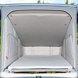Drap-housse iXTEND ® pour matelas d'origine dans le toit relevable du VW T7 California, design blanc.