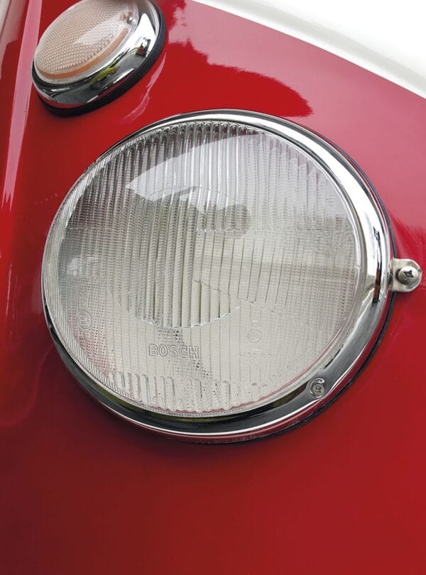 VW T1 Bus Bulli Bar Rouge – Meuble déco & Bar rétro Volkswagen sous licence officielle – Image 3