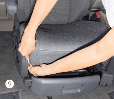 Figure 9 - Insertion panneau latéral gauche