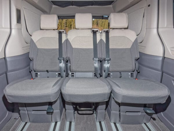 100705794 - Housse Second Skin Siège Central VW T7 California Beach Tour/Camper Ribella Sandwick/Raven | BRANDRUP – Image 3