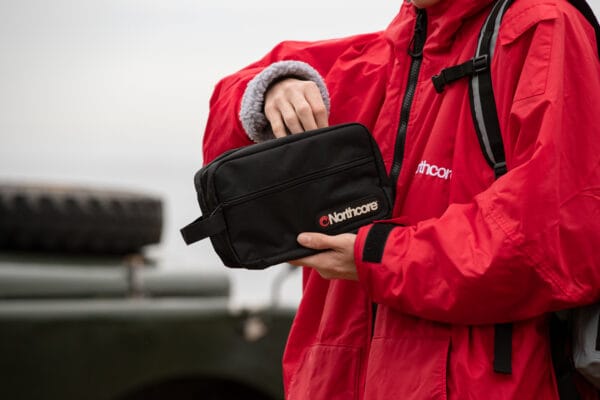 NC-BAG-WASH-BLK | Trousse Toilette Northcore Waterproof Hygiène Vanlife - Northcore – Image 3