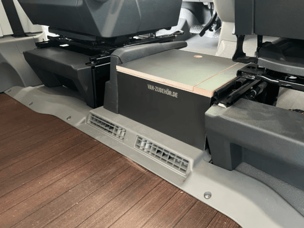 VZ-CONSOLE-GC-COM - Console Centrale Grand California/Crafter Avec Filet et Tapis