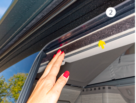 Bande FLYOUT sert de gabarit pour les 3 autres côtés du cadre VW T7 — étape 2